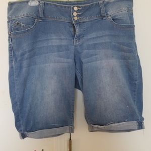 Extra Stretchy, Extra Comfy